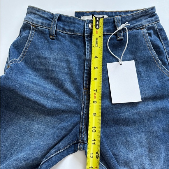 KanCan Ultra High Rise Wide Leg Jeans New with Tags Size 1 / 24 one small flaw - Picture 12 of 12